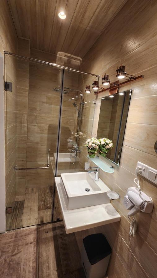 Knightsbridge Grand Apartment Нувара-Елія Екстер'єр фото